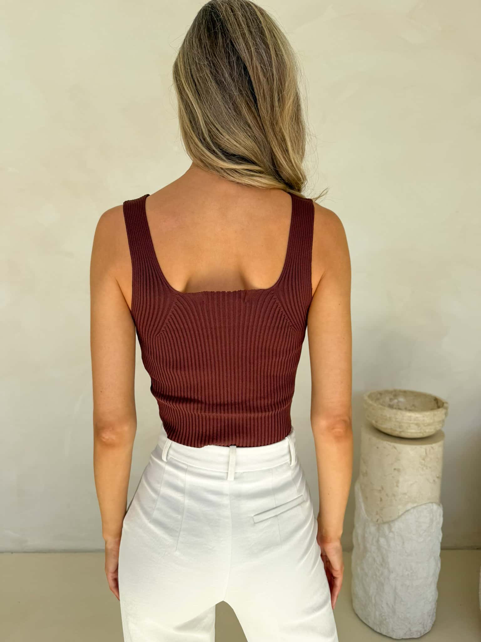 Tate Cropped Tank - Brown