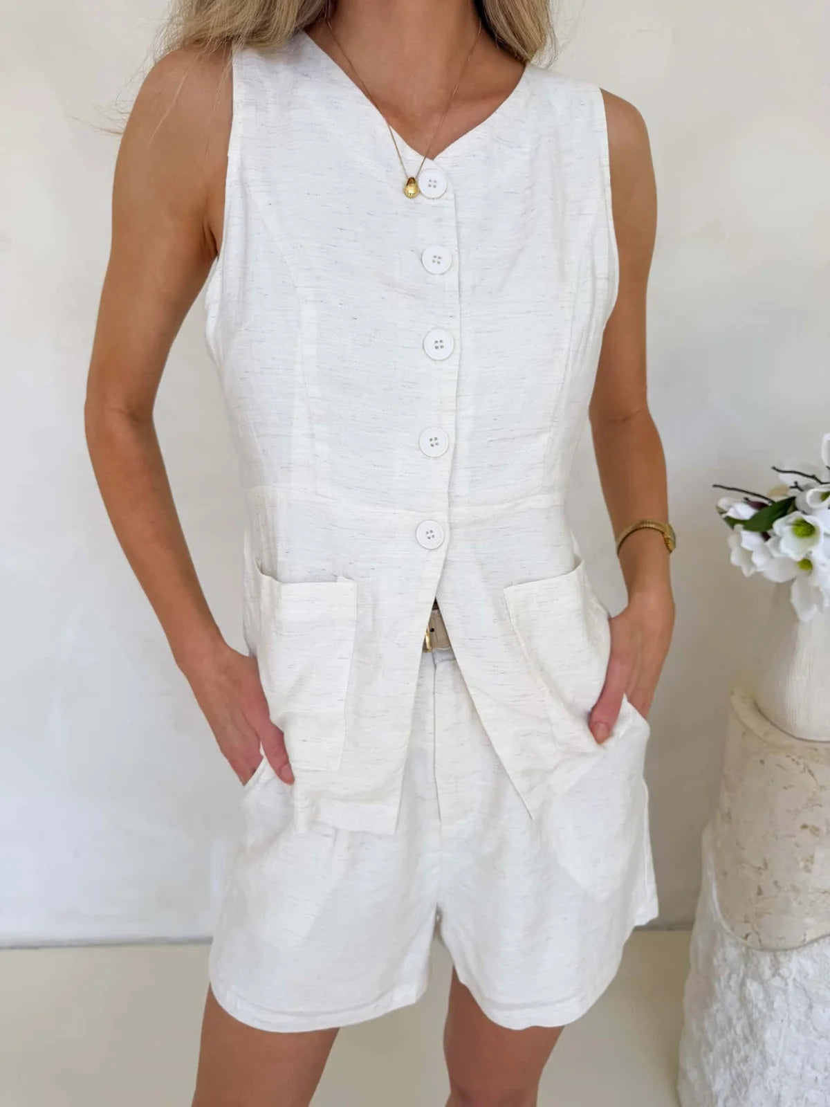 Amie Shorts - Vanilla Fleck Bottom